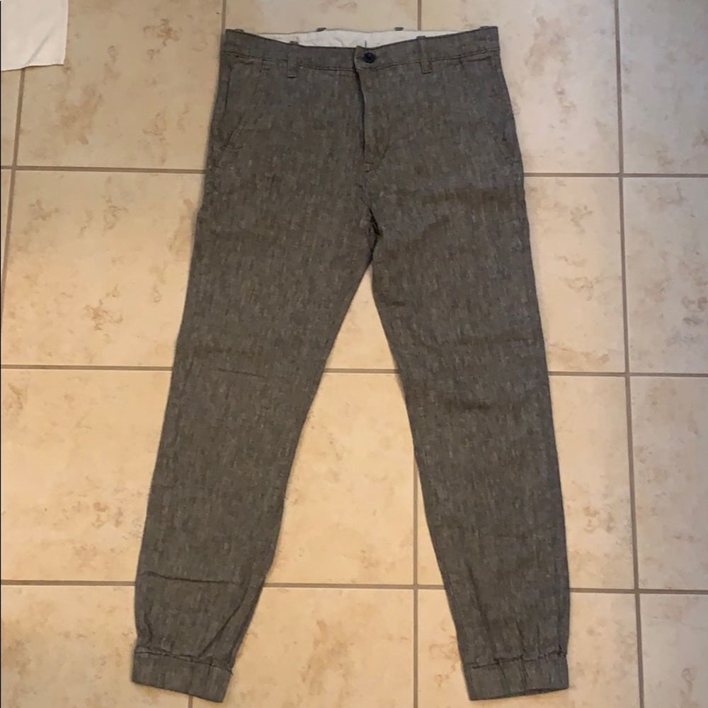 Levi’s gray joggers